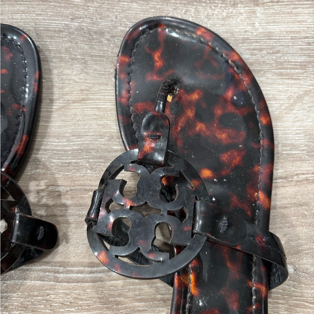 Tory Burch Women's Tortoiseshell Sandals - Picture 4 of 6